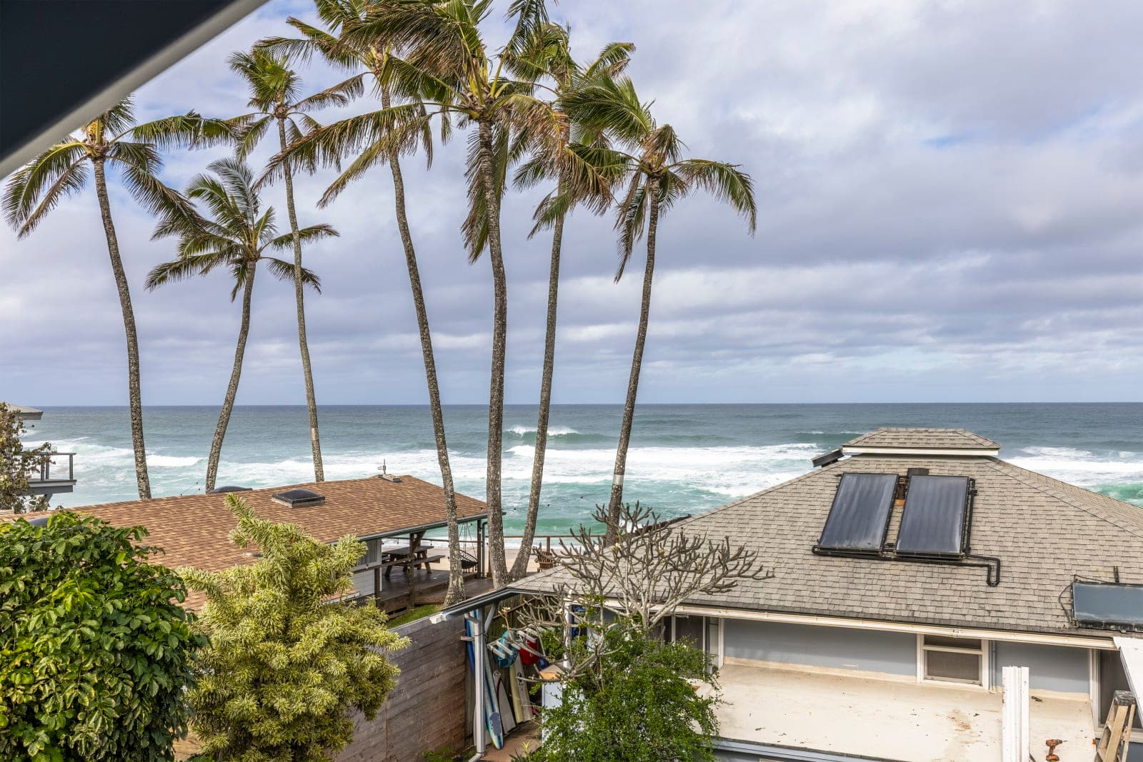 Oceanview Retreat – Cozy 1-Bedroom Upstairs Unit with Loft in Haleiwa