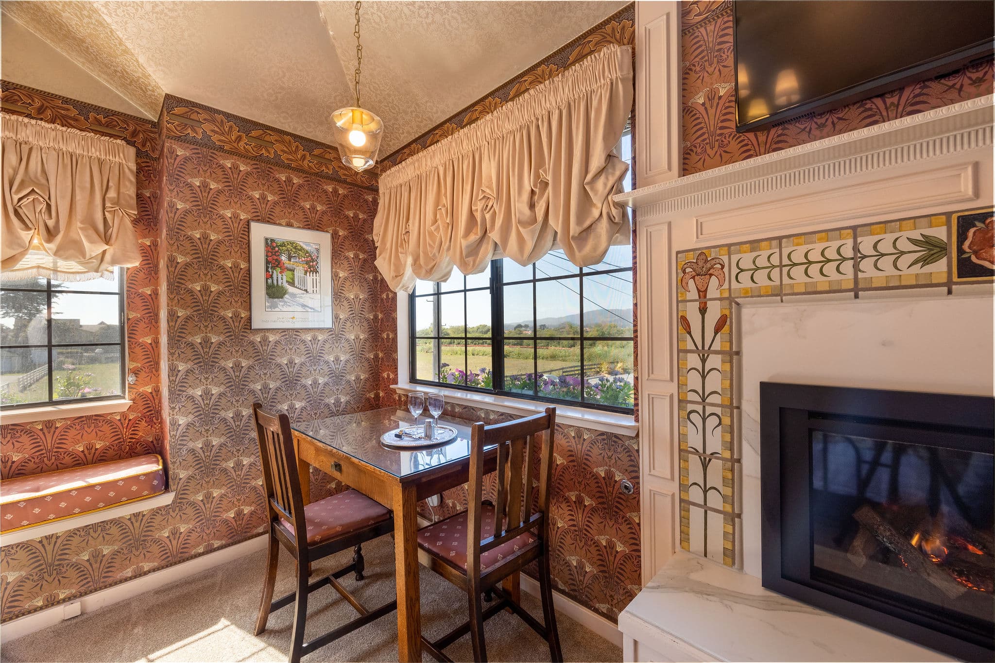 Burgundy Rose Room