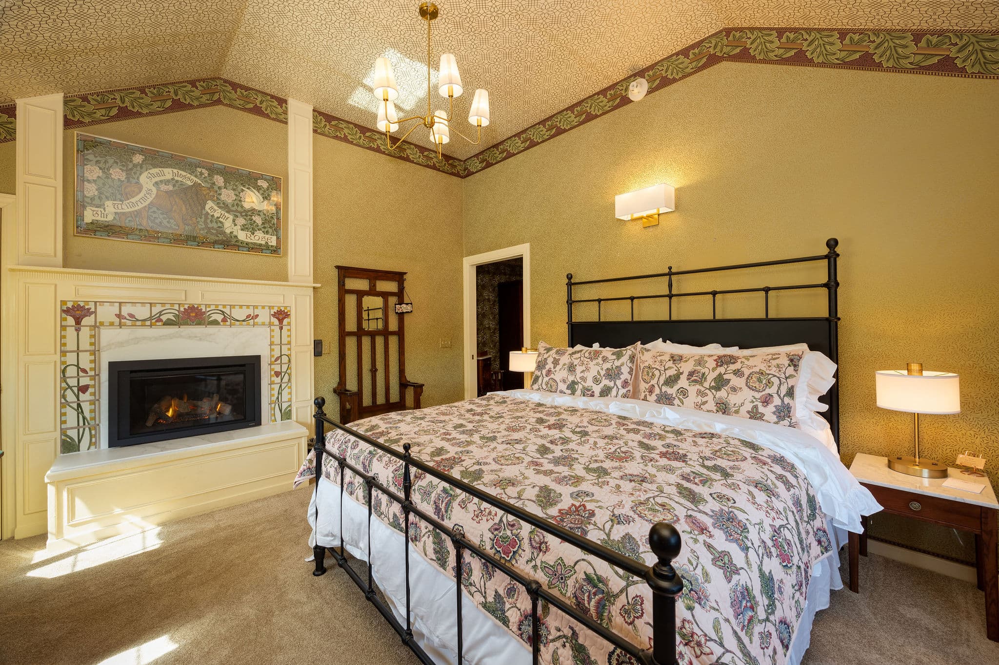 Renaissance Rose Suite
